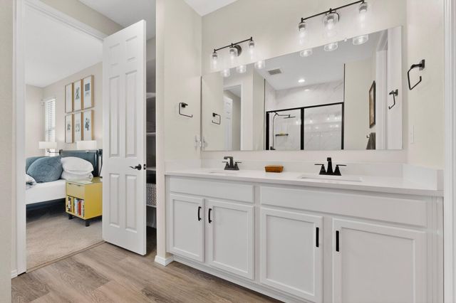 1318 Vallecito Court NW, Los Lunas, NM 87031