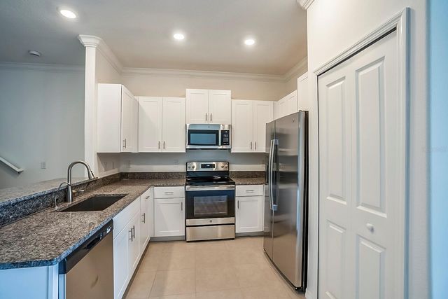 30766 VERIDIAN WAY, Wesley Chapel, FL 33543