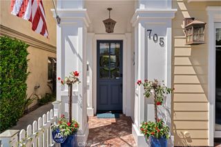 705 Goldenrod Avenue, Corona Del Mar, CA 92625