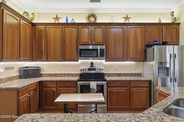 5696 Cypress Creek Drive, Grant, FL 32949