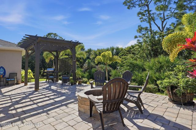 5696 Cypress Creek Drive, Grant, FL 32949