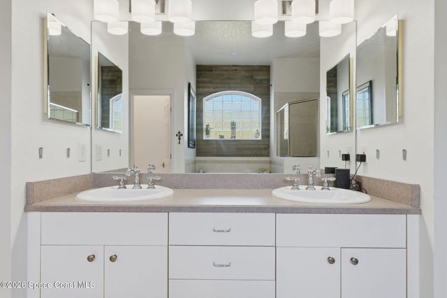 5696 Cypress Creek Drive, Grant, FL 32949