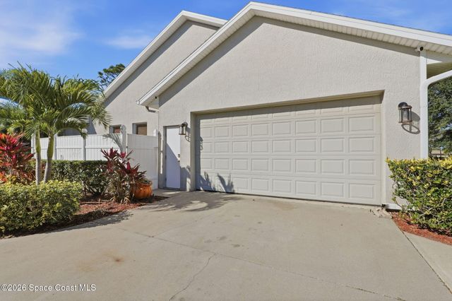 5696 Cypress Creek Drive, Grant, FL 32949