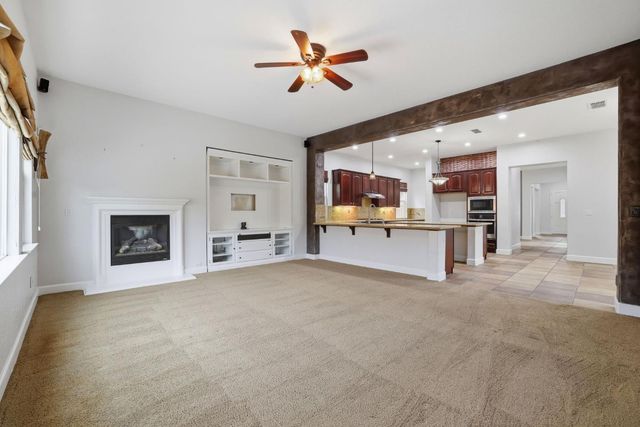 10413 Danichris Way, Elk Grove, CA 95757