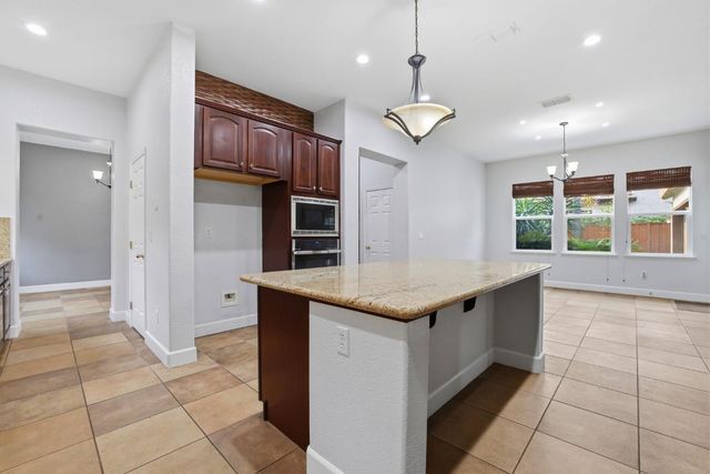 10413 Danichris Way, Elk Grove, CA 95757