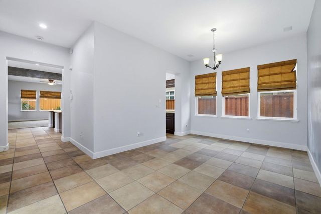 10413 Danichris Way, Elk Grove, CA 95757