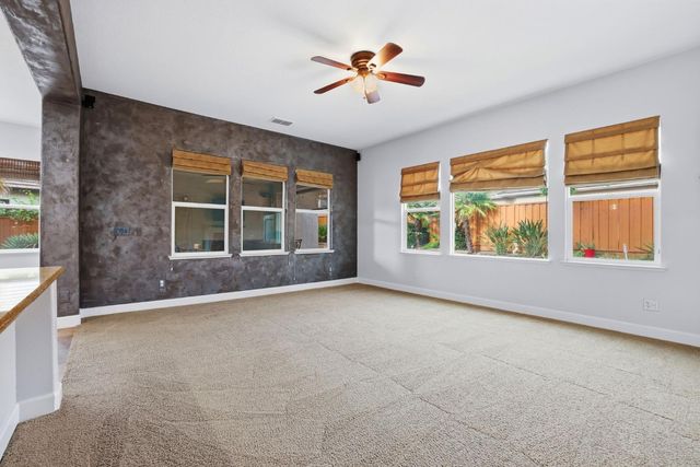 10413 Danichris Way, Elk Grove, CA 95757