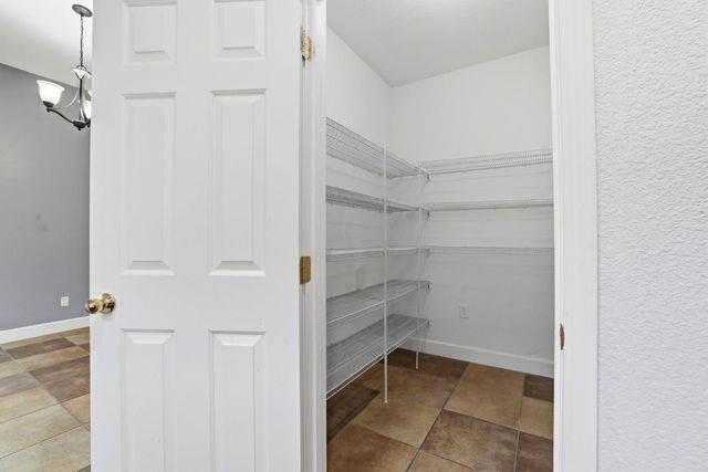 10413 Danichris Way, Elk Grove, CA 95757