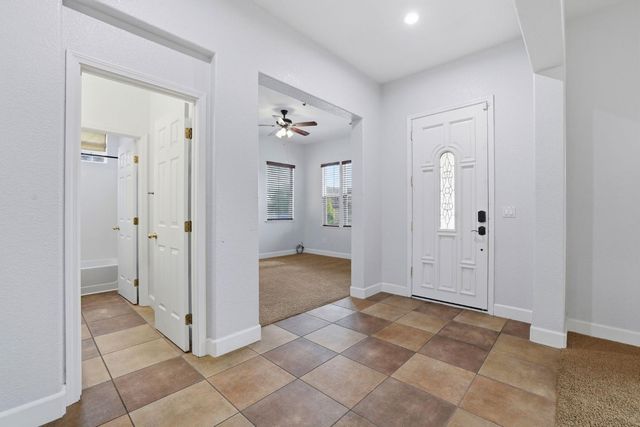 10413 Danichris Way, Elk Grove, CA 95757