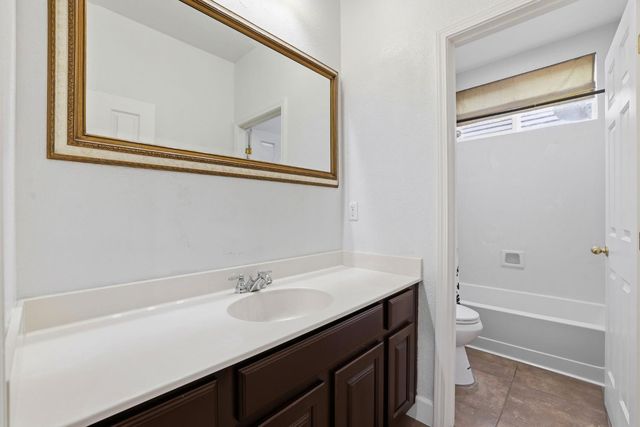 10413 Danichris Way, Elk Grove, CA 95757