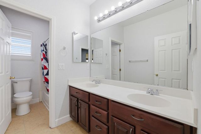 10413 Danichris Way, Elk Grove, CA 95757