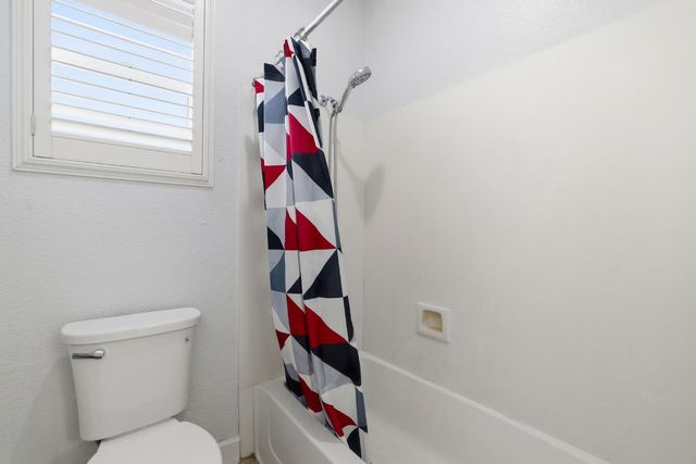 10413 Danichris Way, Elk Grove, CA 95757