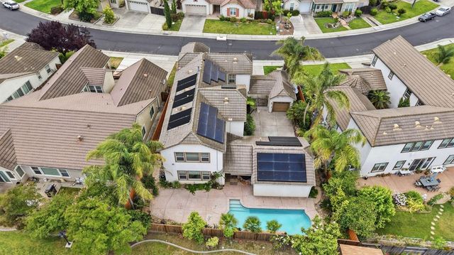 10413 Danichris Way, Elk Grove, CA 95757