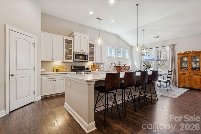 1109 Mayapple Way, Belmont, NC 28012