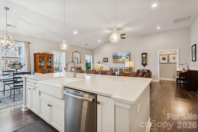 1109 Mayapple Way, Belmont, NC 28012