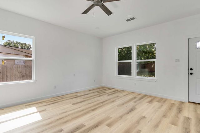 8422 Danville Drive, Dallas, TX 75217