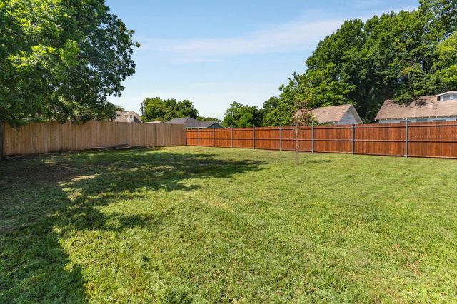 8422 Danville Drive, Dallas, TX 75217