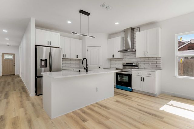 8422 Danville Drive, Dallas, TX 75217
