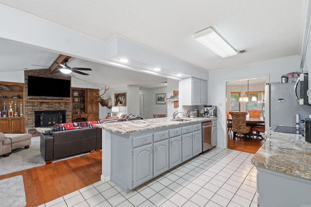 9 Chester Cove, Conway, AR 72034