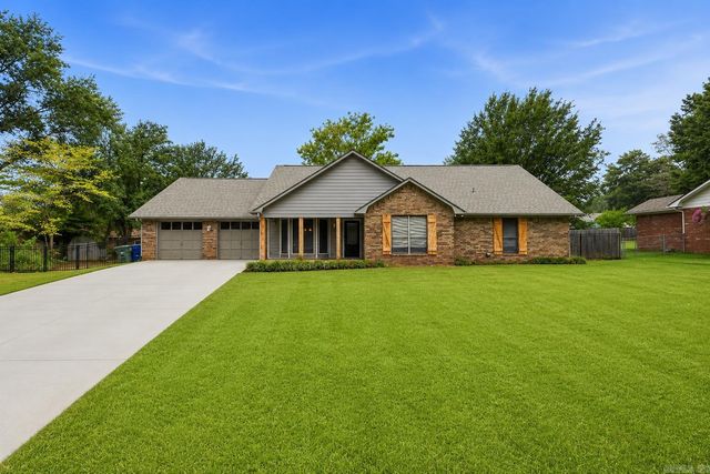 9 Chester Cove, Conway, AR 72034