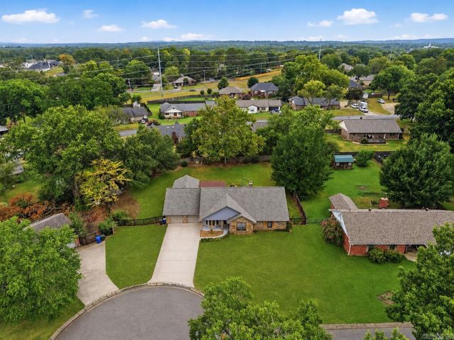 9 Chester Cove, Conway, AR 72034