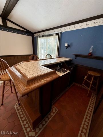 1431 High Street, Louisville, OH 44641