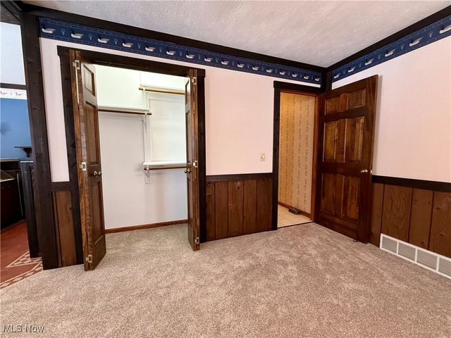 1431 High Street, Louisville, OH 44641