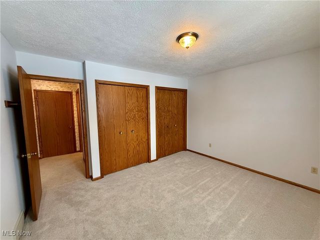 1431 High Street, Louisville, OH 44641