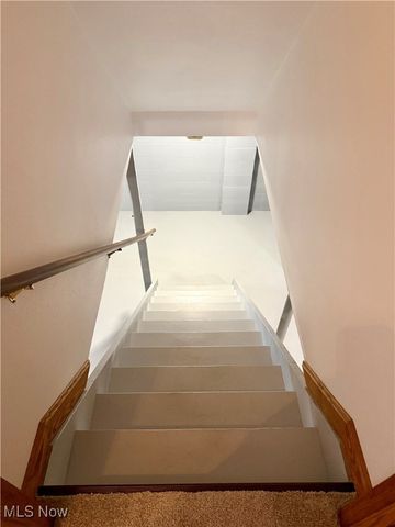 1431 High Street, Louisville, OH 44641