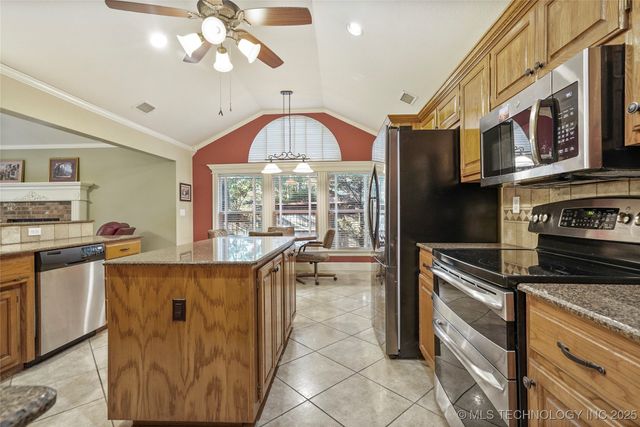 4201 W Detroit Street, Broken Arrow, OK 74012