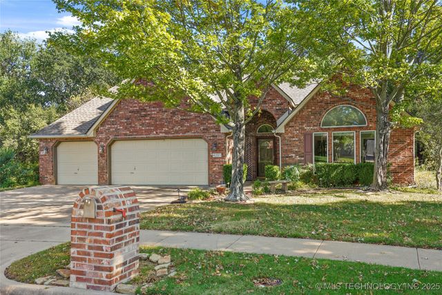 4201 W Detroit Street, Broken Arrow, OK 74012