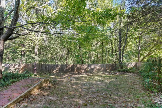 4201 W Detroit Street, Broken Arrow, OK 74012