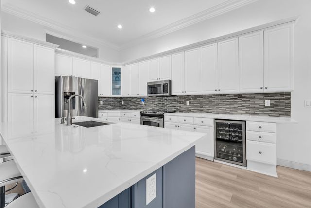 6951 IMPERIAL BEACH Circle, Delray Beach, FL 33446
