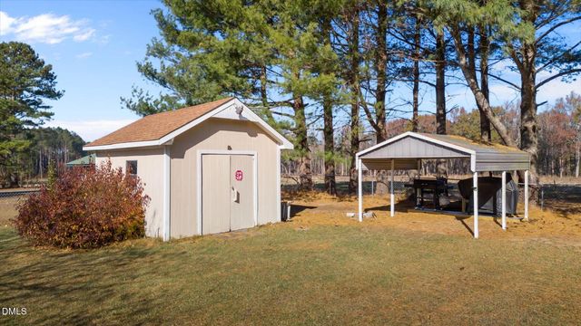 100 North Trail, Selma, NC 27576