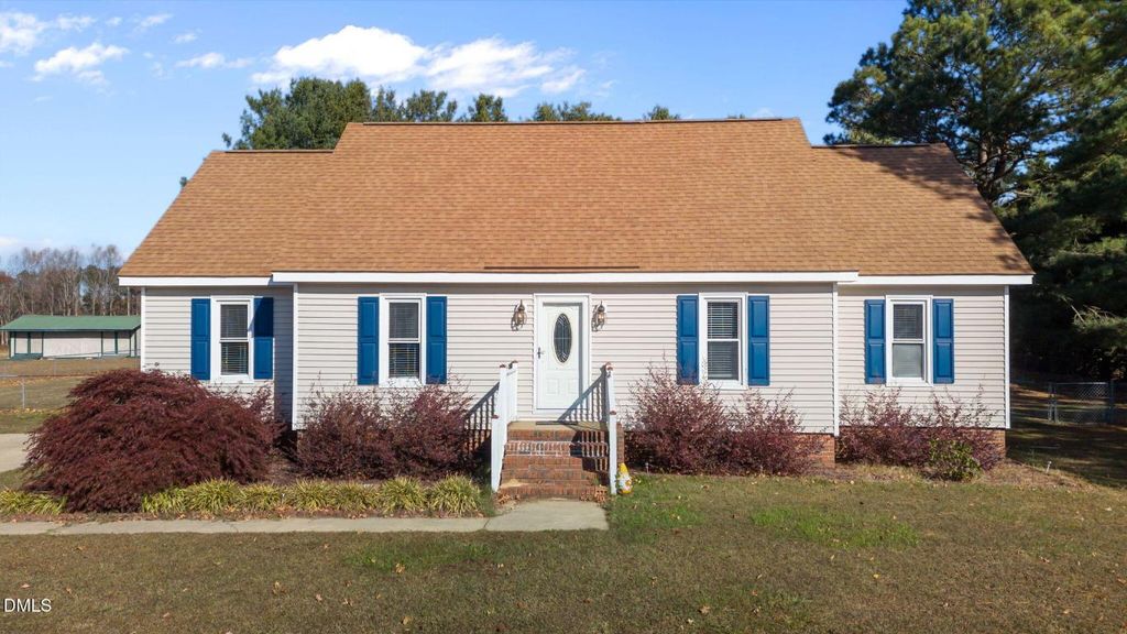 100 North Trail, Selma, NC 27576