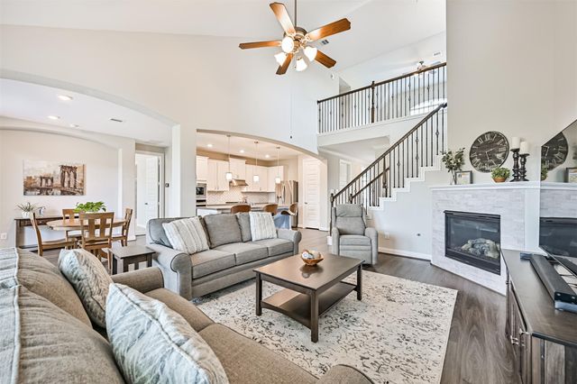 2303 Rosehill Garden Trail, Pearland, TX 77089