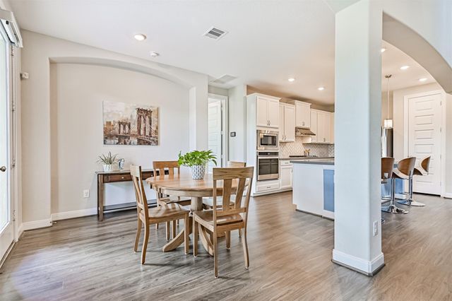 2303 Rosehill Garden Trail, Pearland, TX 77089