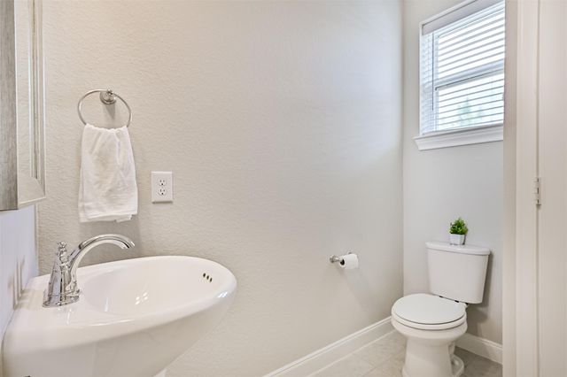 2303 Rosehill Garden Trail, Pearland, TX 77089