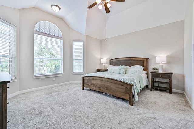 2303 Rosehill Garden Trail, Pearland, TX 77089