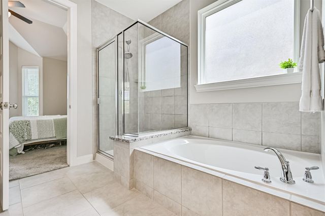 2303 Rosehill Garden Trail, Pearland, TX 77089