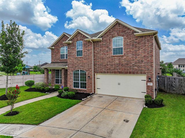 2303 Rosehill Garden Trail, Pearland, TX 77089