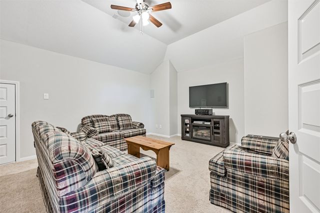 2303 Rosehill Garden Trail, Pearland, TX 77089