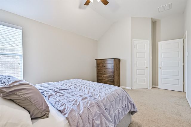 2303 Rosehill Garden Trail, Pearland, TX 77089