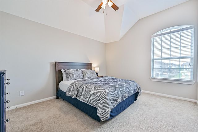 2303 Rosehill Garden Trail, Pearland, TX 77089
