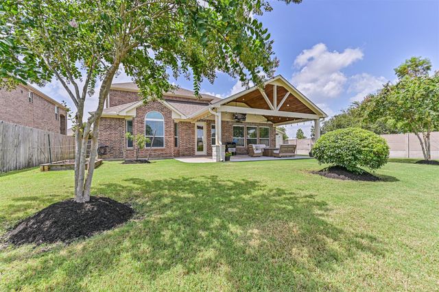 2303 Rosehill Garden Trail, Pearland, TX 77089