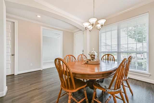 2303 Rosehill Garden Trail, Pearland, TX 77089