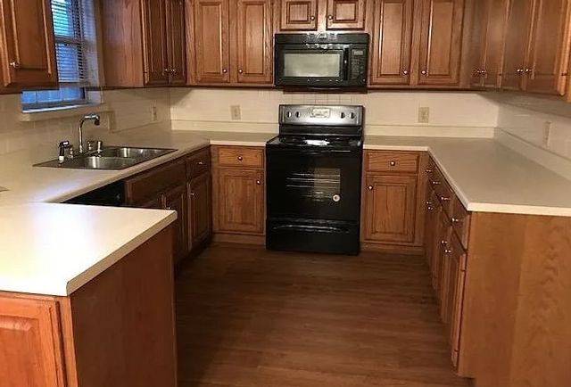 1504 Edward Lane, Russellville, AR 72802