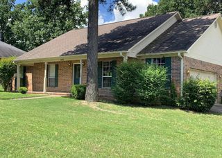 1504 Edward Lane, Russellville, AR 72802