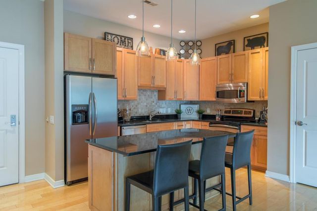 250 Daniel Burnham Square, 607, Columbus, OH 43215