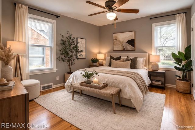 22852 Oakwood Avenue, Eastpointe, MI 48021